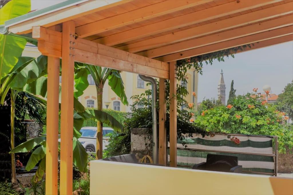 Apartman Den,Rovinj Oaza U Centru Grada I Besplatnim Parkingom Lägenhet Exteriör bild